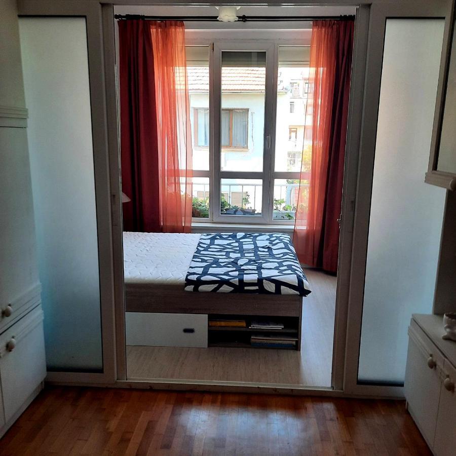 Lovely 1 Bdr In Center Appartement