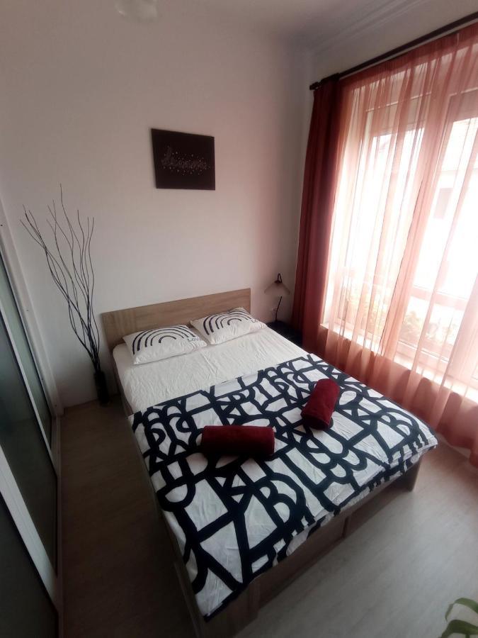 Appartement Lovely 1 Bdr In Center